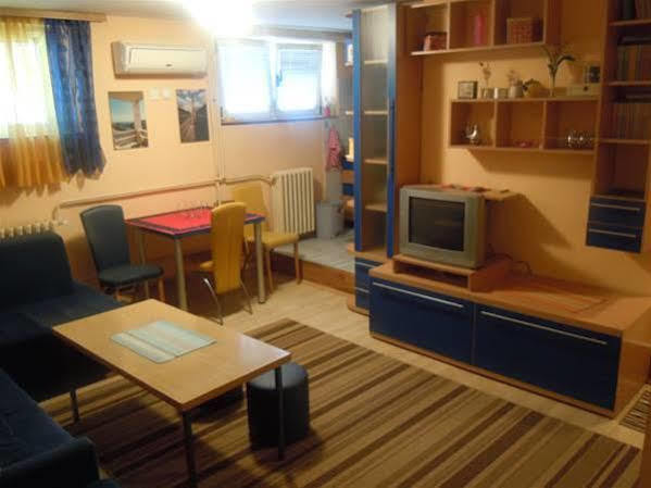Apartment Fontana Belgrade Luaran gambar