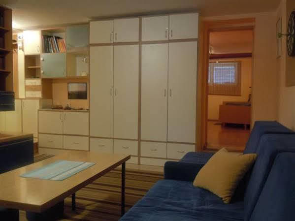 Apartment Fontana Belgrade Luaran gambar