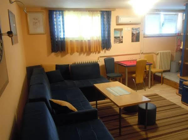 Apartment Fontana Belgrade Luaran gambar