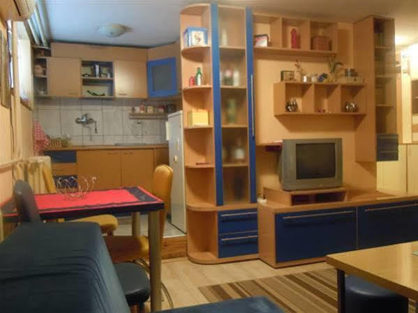 Apartment Fontana Belgrade Luaran gambar